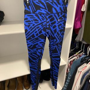 LIKE NEW nike Epic Lux leggings